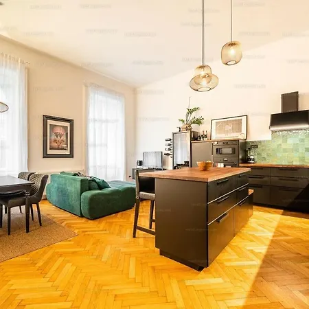 Viii. Leonardo Da Vinci Utca 46 Apartment Budapest